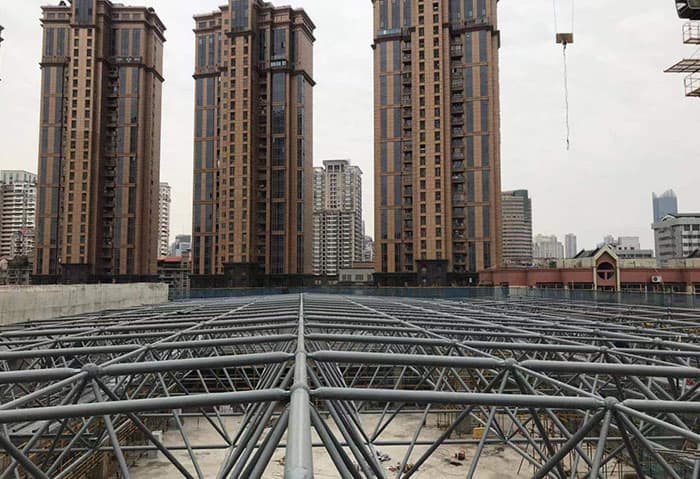 虎林螺栓球网架结构